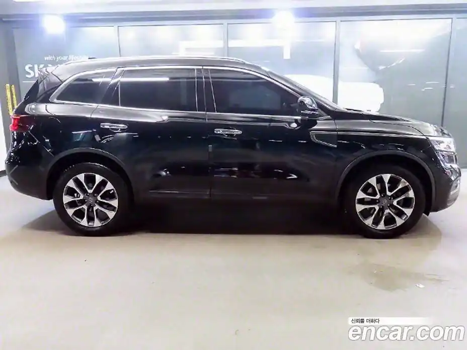 Renault QM6 2017 2.0 Автомат в Москве № 186627, фото 3