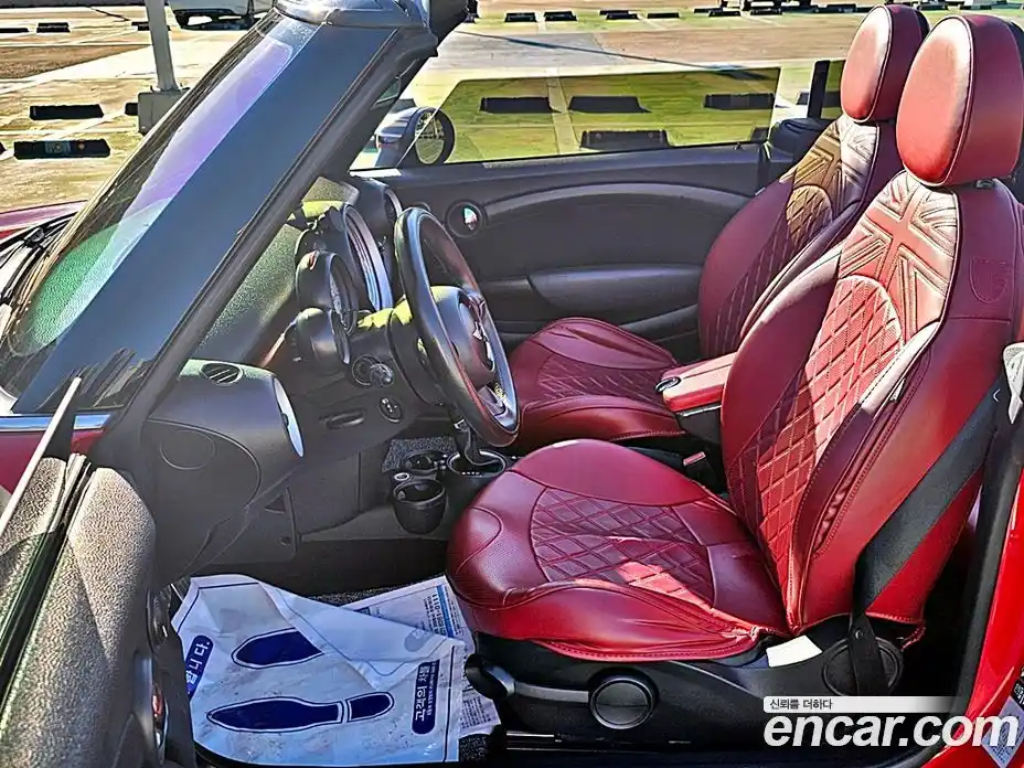 Mini Cooper Convertible 2014 1.6 Автомат в Москве № 191041, фото 10