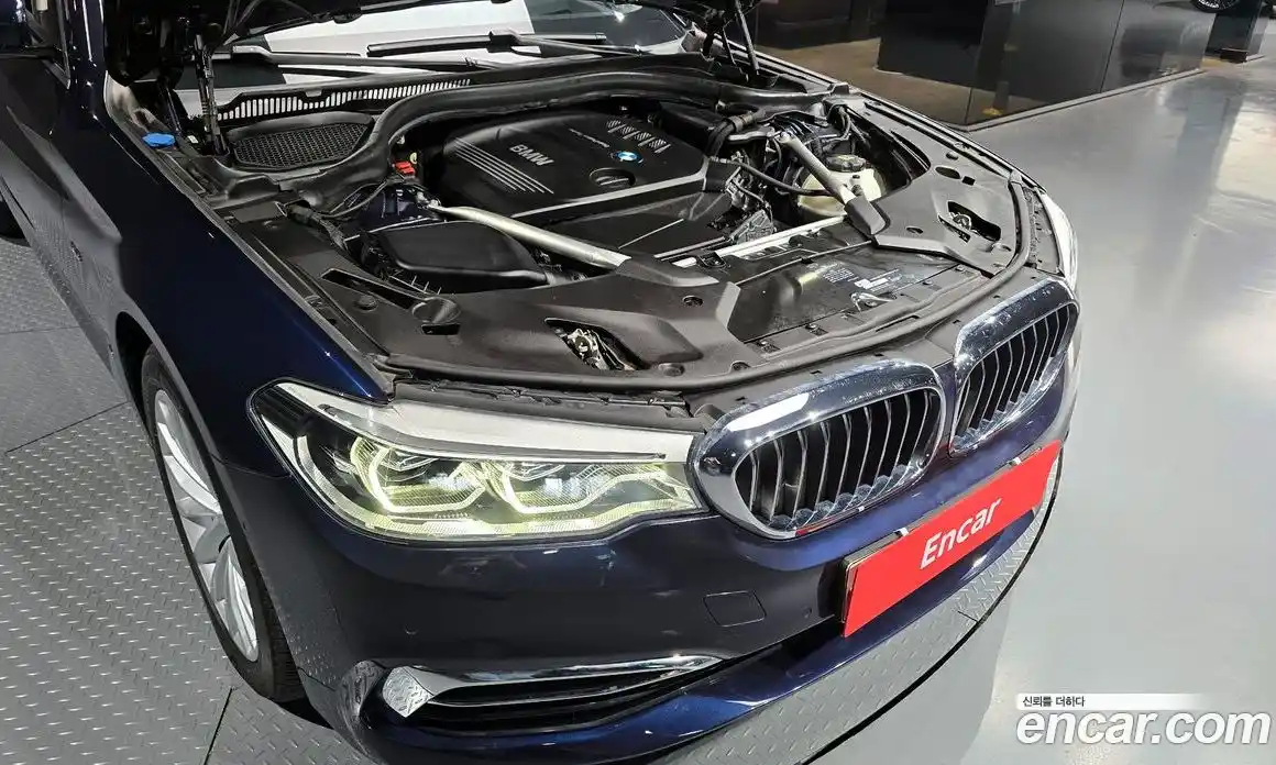 BMW 5-Series 2018 2.0 Автомат в Москве № 192210, фото 4