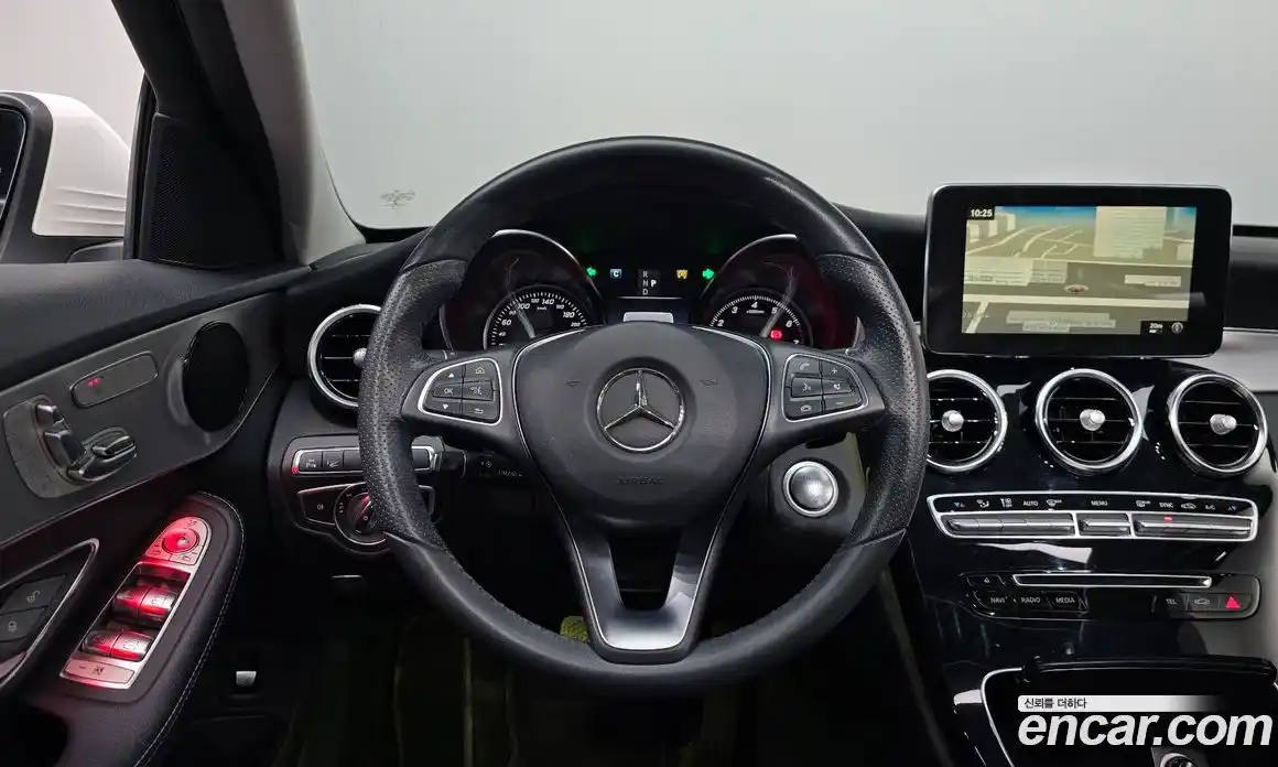 Mercedes-Benz C-Class 2018 2.0 Автомат в Москве № 195523, фото 13