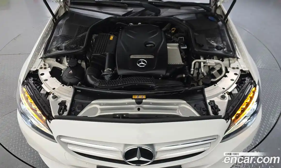 Mercedes-Benz C-Class 2018 2.0 Автомат в Москве № 195523, фото 6