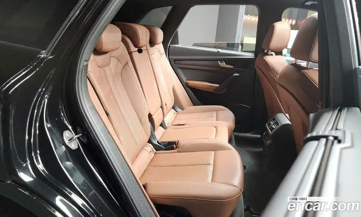 Audi Q5 2023 2.0 Автомат в Москве № 196206, фото 12