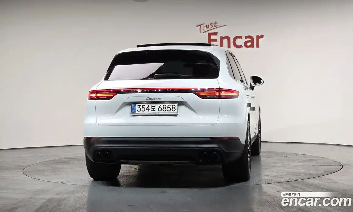 Porsche Cayenne 2023 3.0 Автомат в Москве № 197332, фото 4