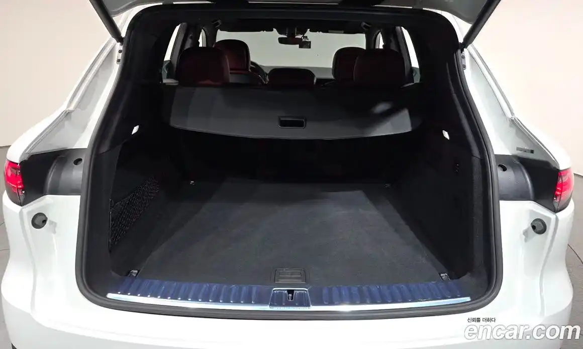 Porsche Cayenne 2023 3.0 Автомат в Москве № 197332, фото 5