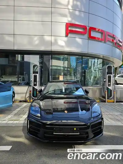 Porsche Panamera, 2024