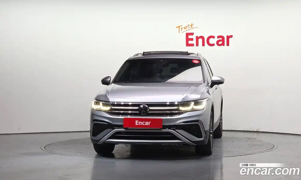 Volkswagen Tiguan 2023 2.0 Автомат в Москве № 199006, фото 13