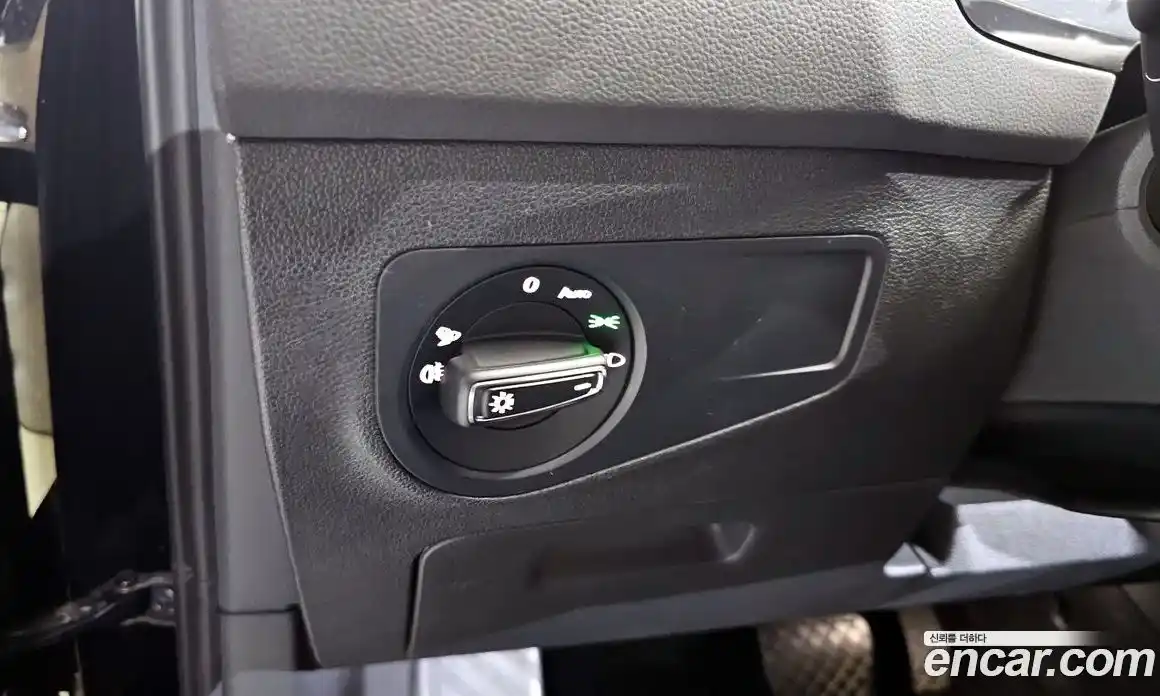 Volkswagen Tiguan 2021 2.0 Автомат в Москве № 199129, фото 13