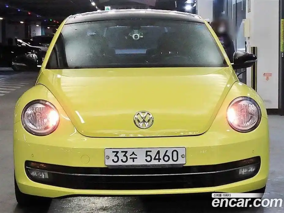 Volkswagen Beatle 2014 2.0 Автомат в Москве № 199226, фото 3