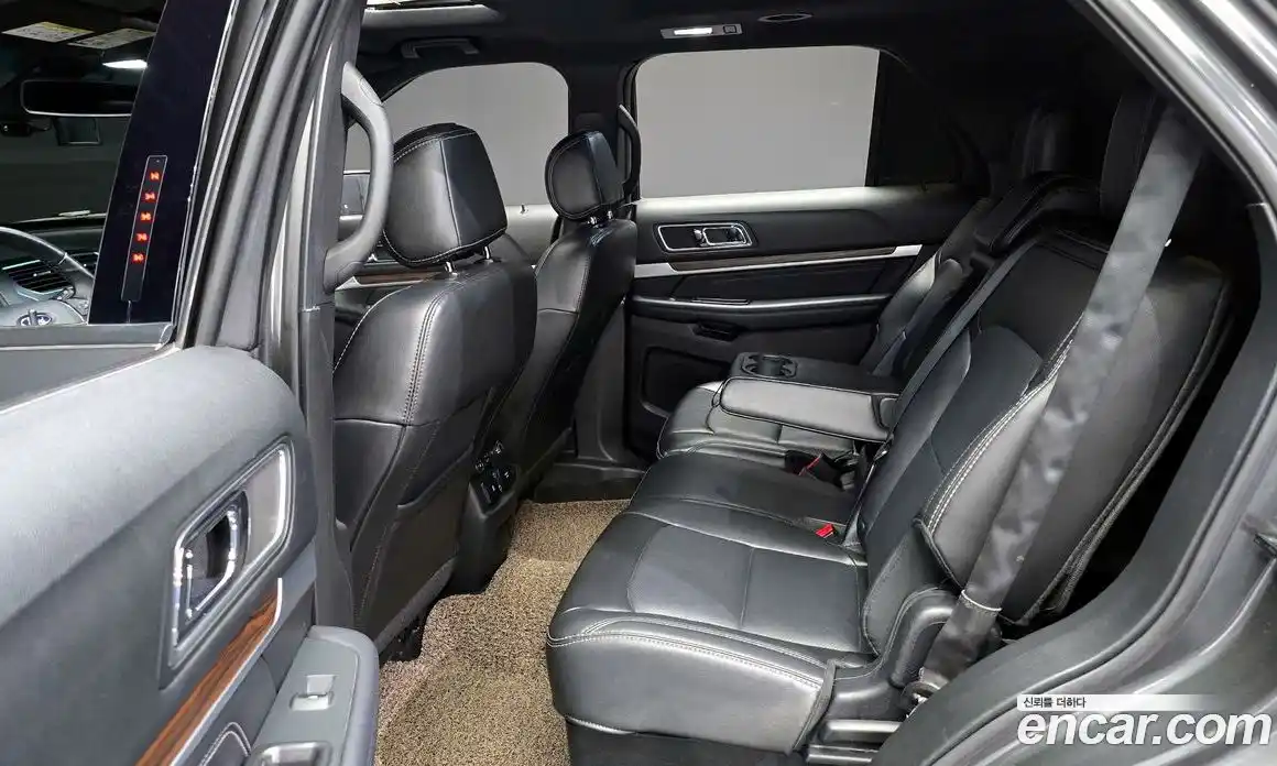 Ford Explorer 2017 2.3 Автомат в Москве № 199849, фото 18