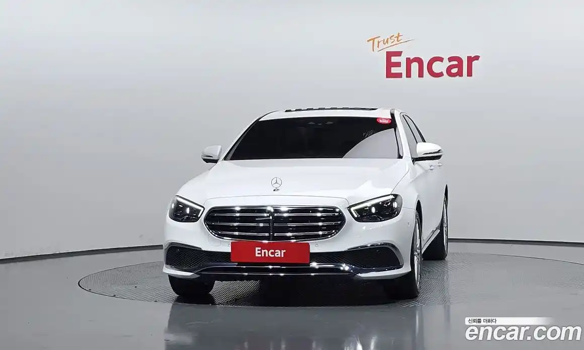 Mercedes-Benz E-Class 2023 2.0 Автомат в Москве № 203168, фото 15