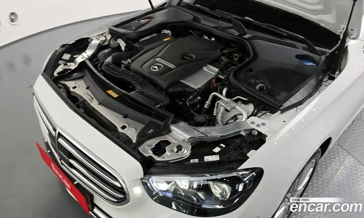 Mercedes-Benz E-Class 2023 2.0 Автомат в Москве № 203168, фото 16