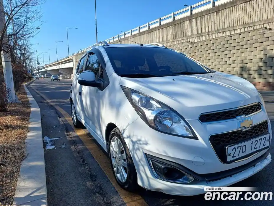 Chevrolet Spark 2014 1.0 Автомат в Москве № 203655, фото 2