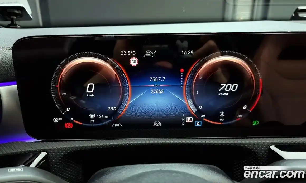 Mercedes-Benz CLA-Class 2023 2.0 Автомат в Москве № 206268, фото 17