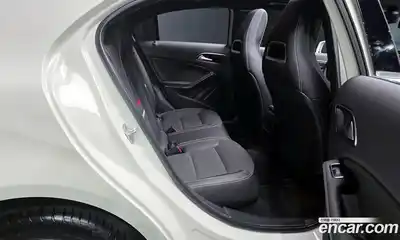 Mercedes-Benz A-Class 2015 1.5 Автомат в Москве № 209218, миниатюра 6
