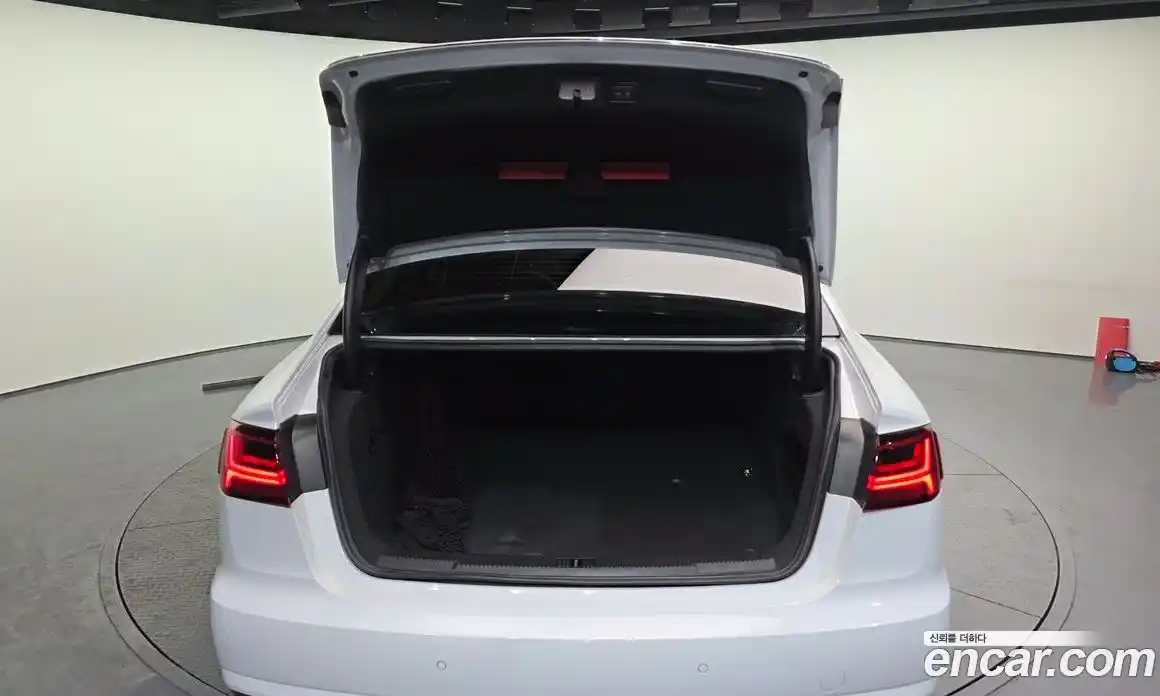 Audi A6 2016 2.0 Автомат в Москве № 212531, фото 1