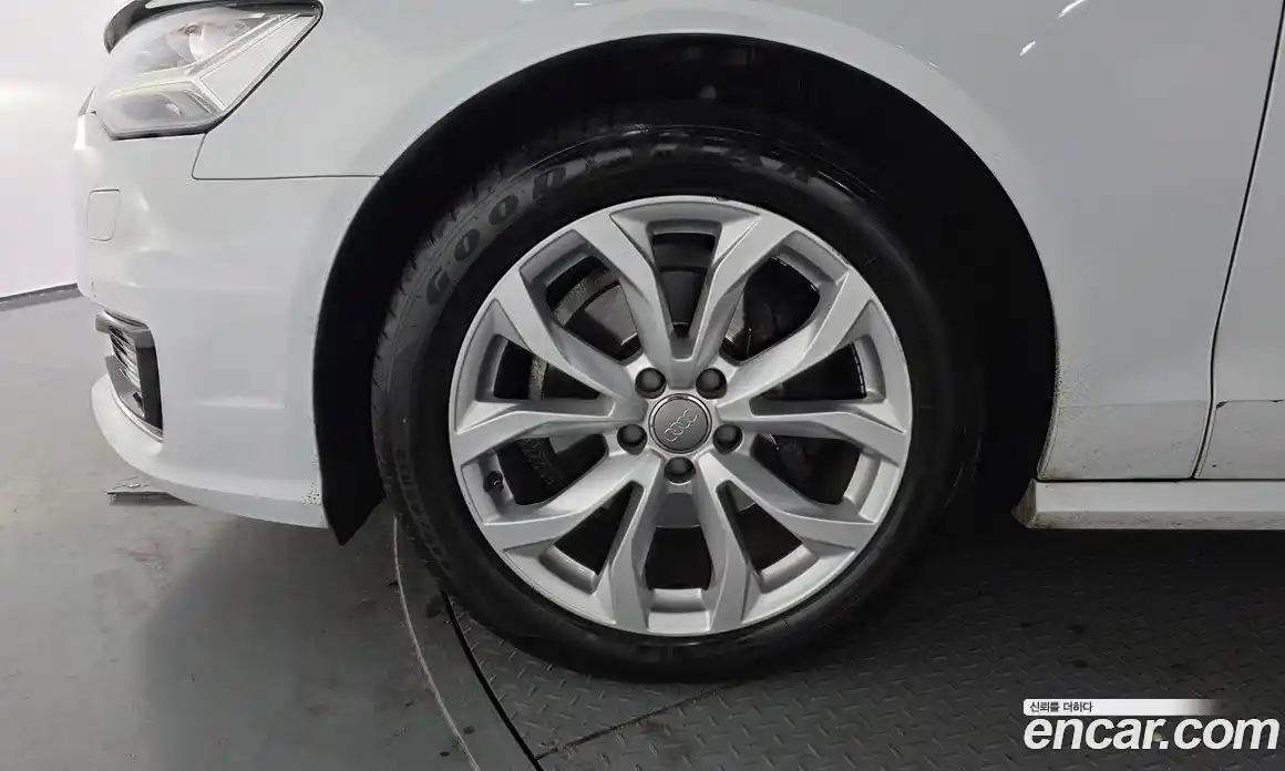 Audi A6 2016 2.0 Автомат в Москве № 212531, фото 18