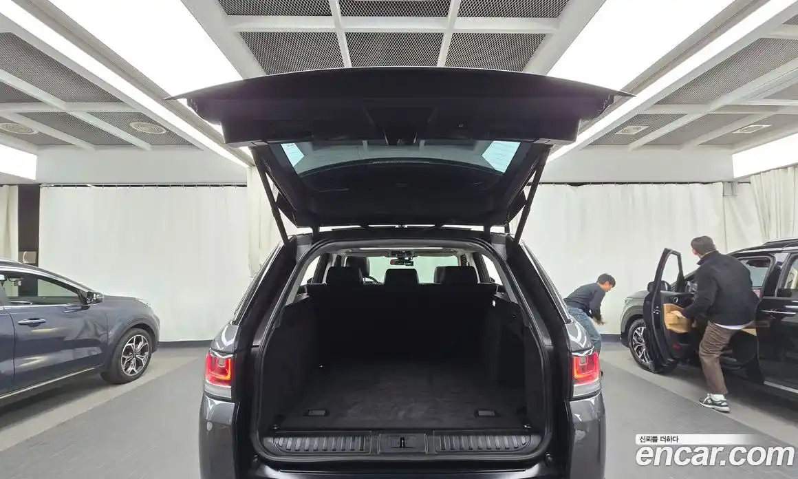 Land Rover Range-Rover Sport 2014 3.0 Автомат в Москве № 213832, фото 4