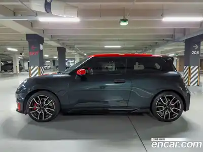 Mini Cooper 2025 Автомат в Москве № 213972, миниатюра 6