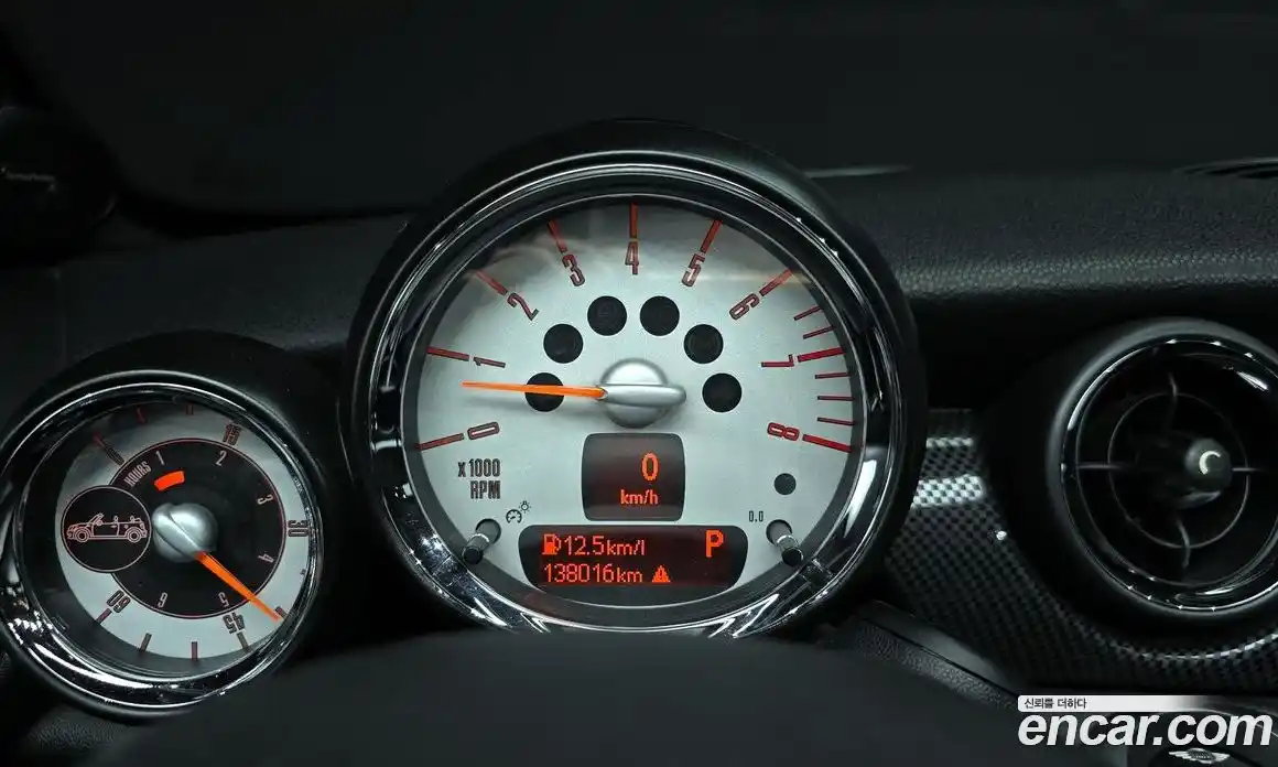 Mini Roadster 2014 1.6 Автомат в Москве № 214359, фото 9