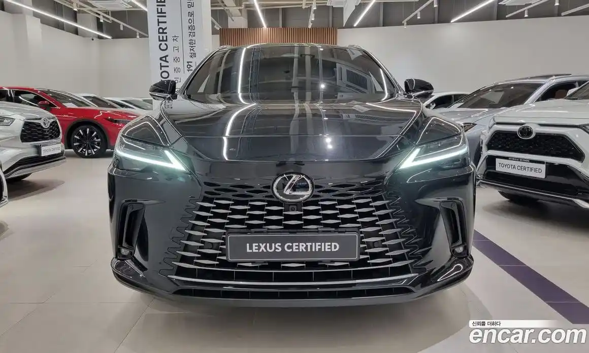 Lexus RX 2024 2.5 Вариатор в Москве № 214788, фото 3