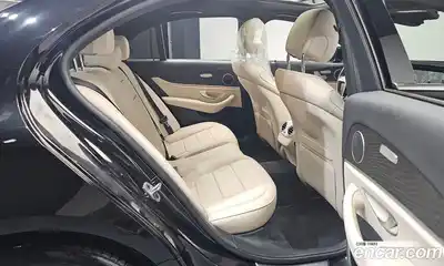 Mercedes-Benz E-Class 2023 2.0 Автомат в Москве № 220342, миниатюра 12