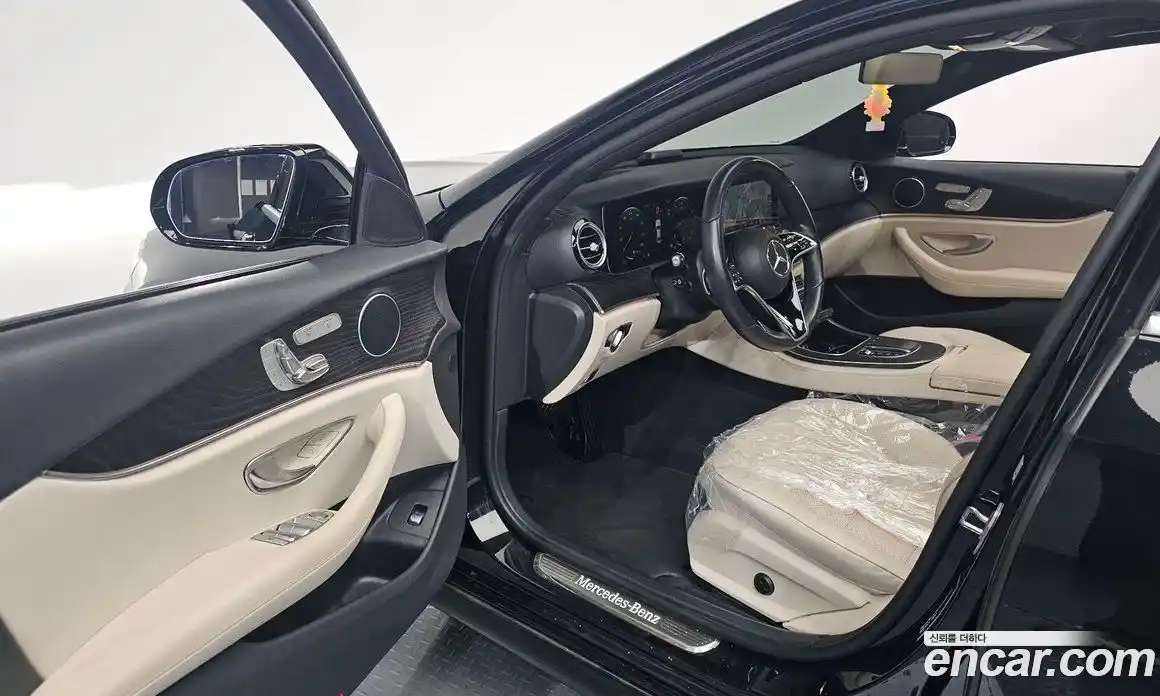 Mercedes-Benz E-Class 2023 2.0 Автомат в Москве № 220342, фото 10