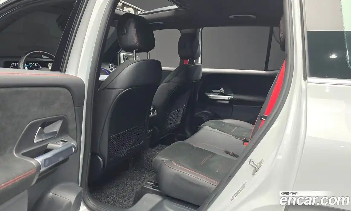 Mercedes-Benz GLB-Class 2023 2.0 Автомат в Москве № 220833, фото 13