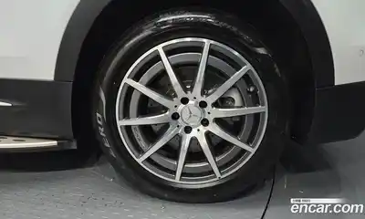 Mercedes-Benz GLB-Class 2023 2.0 Автомат в Москве № 220833, миниатюра 4