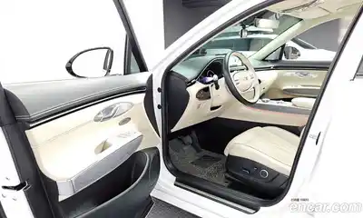 Genesis GV70 2023 2.5 Автомат в Москве № 22496, миниатюра 2