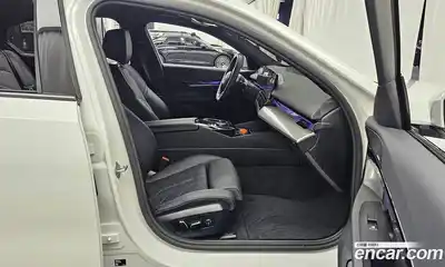 BMW 5-Series 2025 2.0 Автомат в Москве № 227967, миниатюра 5