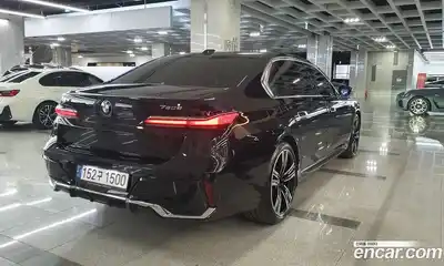 BMW 7-Series 2023 3.0 Автомат в Москве № 228954, миниатюра 2