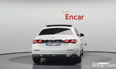 Mercedes-Benz E-Class 2025 2.0 Автомат в Москве № 229396, миниатюра 3