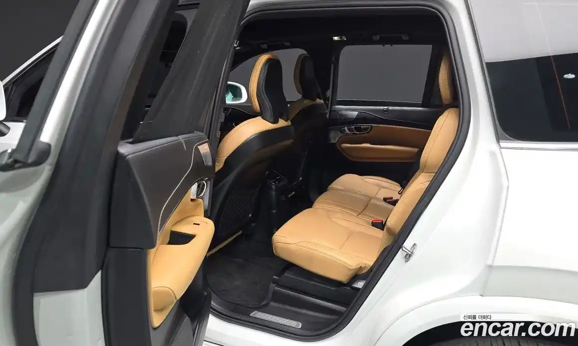 Volvo XC90 2022 2.0 Автомат в Москве № 230486, фото 17