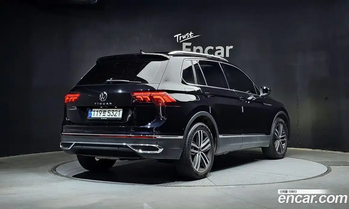 Volkswagen Tiguan 2023 2.0 Автомат в Москве № 232064, фото 20