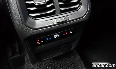 Volkswagen Tiguan 2023 2.0 Автомат в Москве № 232064, миниатюра 2