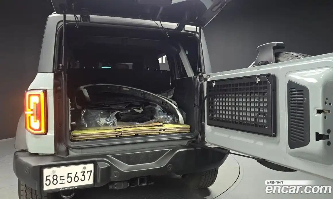 Ford Bronco 2023 2.7 Автомат в Москве № 233236, фото 6