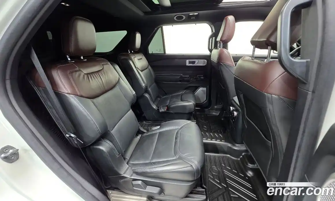 Ford Explorer 2022 3.0 Автомат в Москве № 233281, фото 7