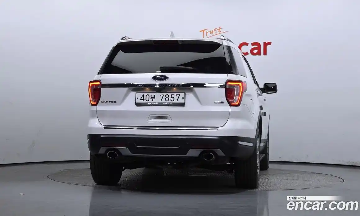 Ford Explorer 2018 2.3 Автомат в Москве № 233305, фото 10