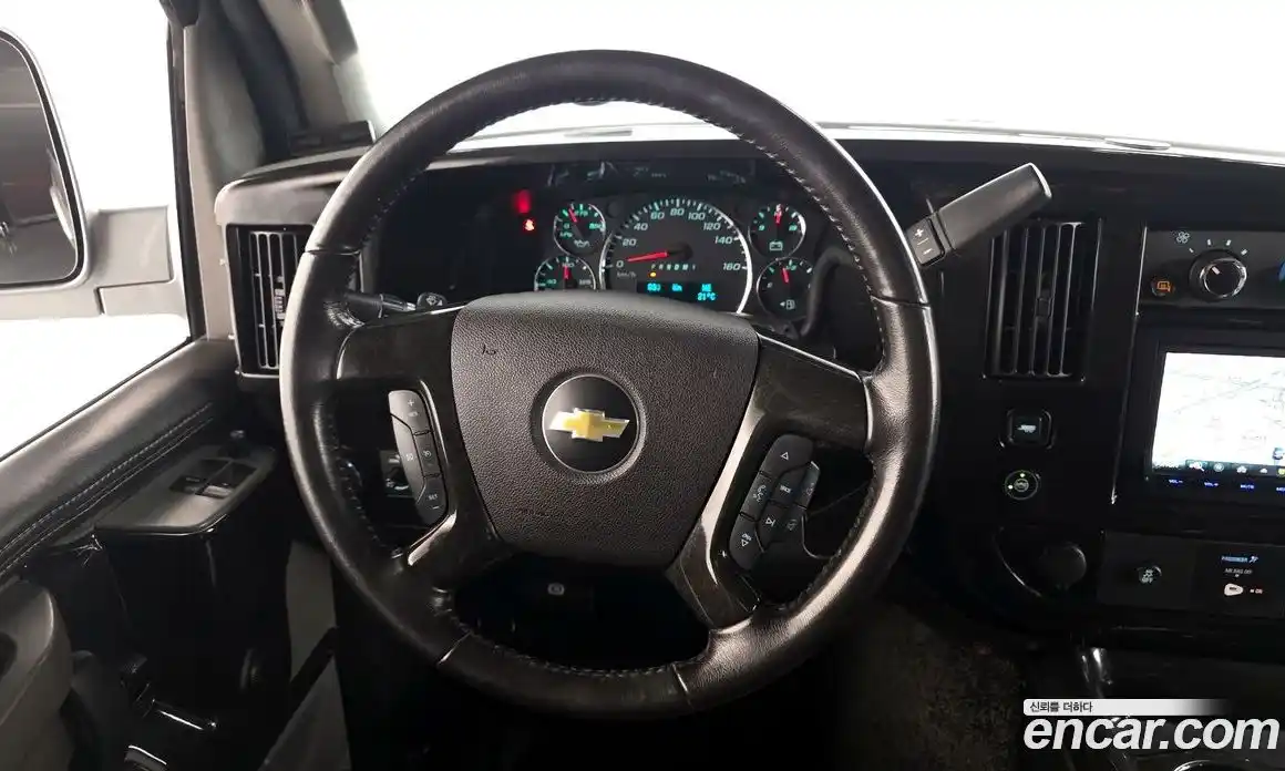 Chevrolet Express Van 2017 6.0 Автомат в Москве № 234733, фото 13