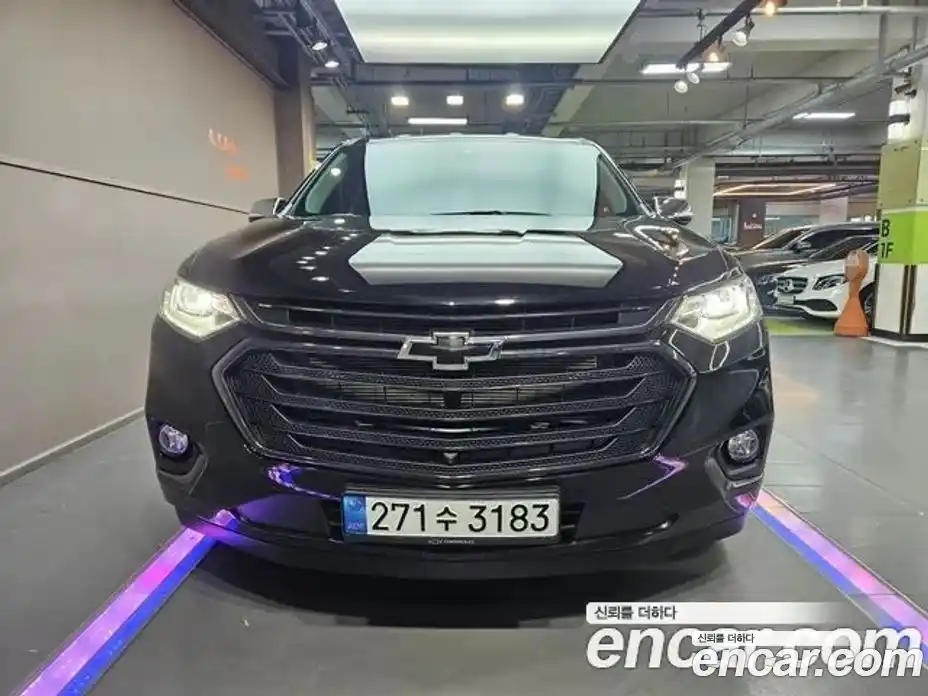 Chevrolet Traverse 2021 3.6 Автомат в Москве № 237686, фото 1