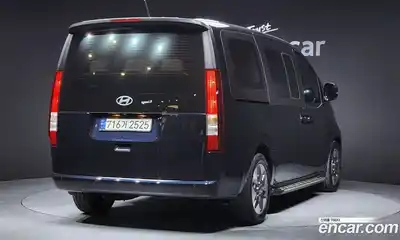Hyundai Staria, 2025