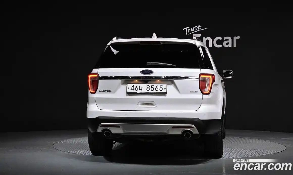 Ford Explorer 2017 2.3 Автомат в Москве № 255644, фото 4