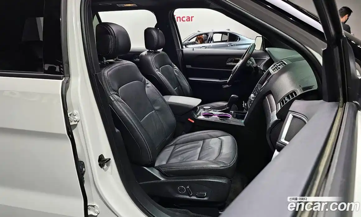 Ford Explorer 2017 2.3 Автомат в Москве № 255644, фото 10