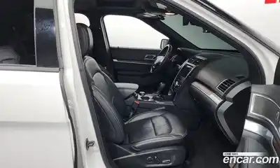 Ford Explorer 2018 2.3 Автомат в Москве № 255650, миниатюра 11