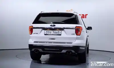 Ford Explorer 2018 2.3 Автомат в Москве № 255650, миниатюра 4