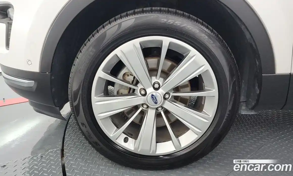 Ford Explorer 2018 2.3 Автомат в Москве № 255650, фото 5