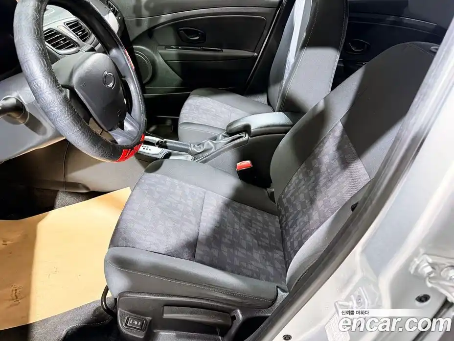 Renault SM3 2015 1.6 Автомат в Москве № 277025, фото 18