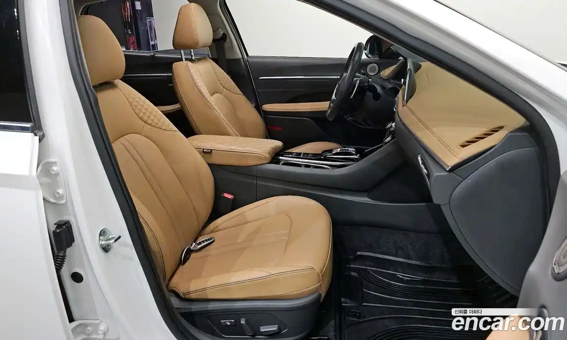 Hyundai Sonata 2022 1.6 Автомат в Москве № 284221, фото 11