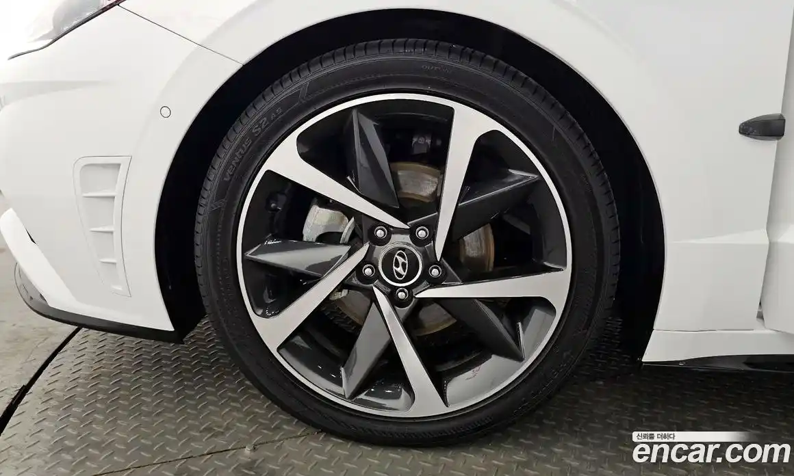 Hyundai Sonata 2022 1.6 Автомат в Москве № 284221, фото 12