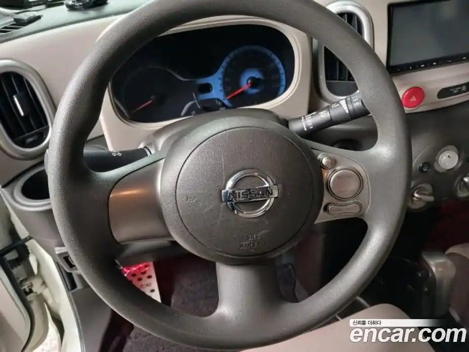 Nissan Cube 2011 1.8 Автомат в Москве № 284982, фото 11